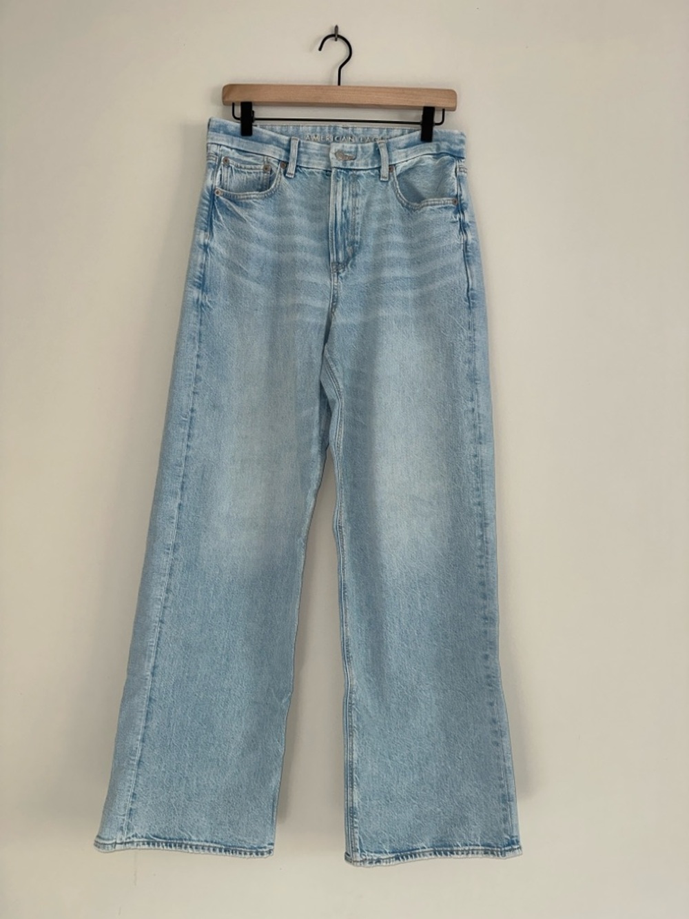 Curvy Super High-Rise Baggy Straight Strigid Long Jeans - American Eagle
